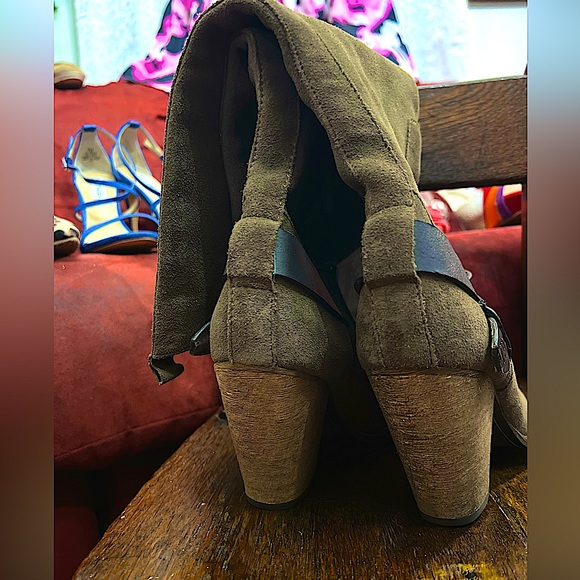 Dolce Vita Tan Dark Taupe Hawthorne Suede Boot - Picture 9 of 11